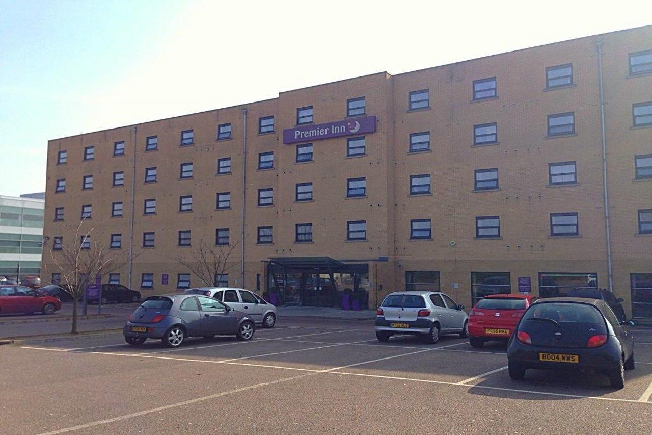 Premier Inn Stevenage Central Exterior foto