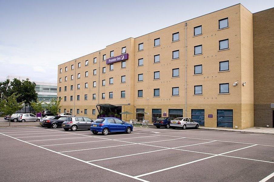Premier Inn Stevenage Central Exterior foto