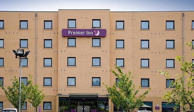 Premier Inn Stevenage Central Exterior foto